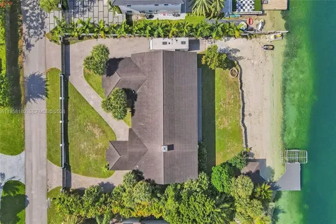 13724 SW 92nd Court Miami FL 33176