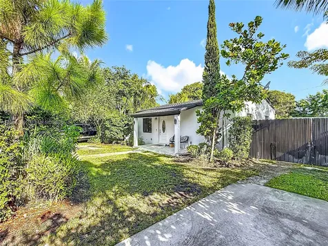 10045 SW 172nd Street Miami FL 33157