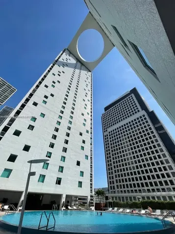 55 SE 6th Street Miami FL 33131