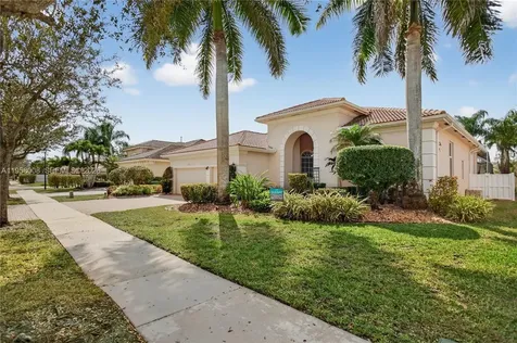 6353 SW 191st Avenue Pembroke Pines FL 33332