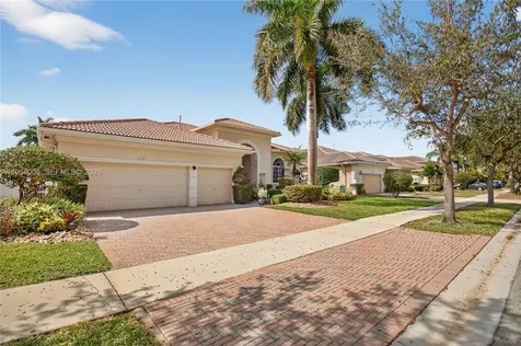 6353 SW 191st Avenue Pembroke Pines FL 33332