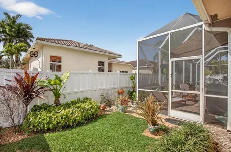 6353 SW 191st Avenue Pembroke Pines FL 33332