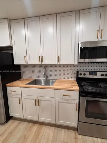 220 NW 27th Avenue Pompano Beach FL 33069