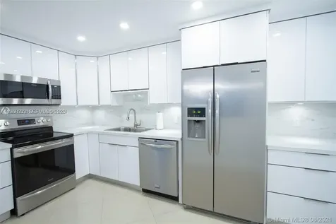 3801 S Ocean Drive Hollywood FL 33019