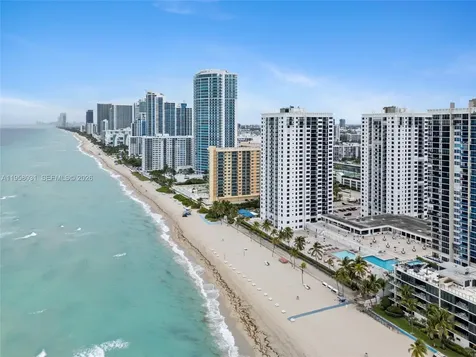 2301 S Ocean Drive Hollywood FL 33019