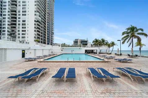 2301 S Ocean Drive Hollywood FL 33019