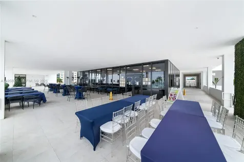2301 S Ocean Drive Hollywood FL 33019