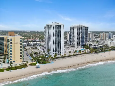 2301 S Ocean Drive Hollywood FL 33019