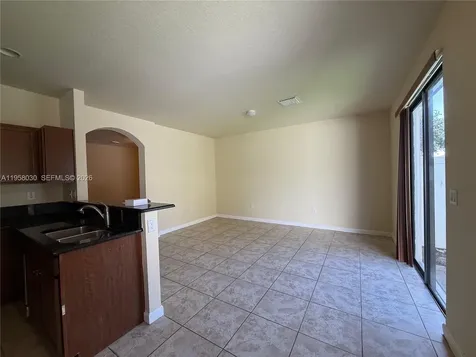 3393 W 90th Street Hialeah FL 33018