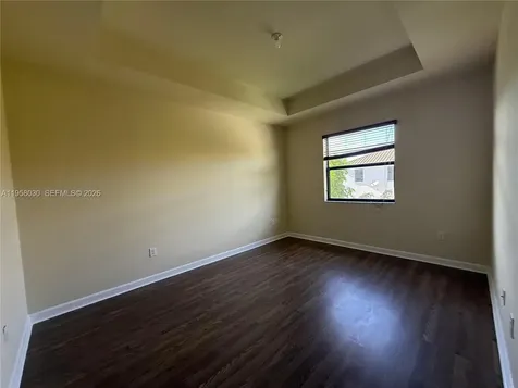 3393 W 90th Street Hialeah FL 33018