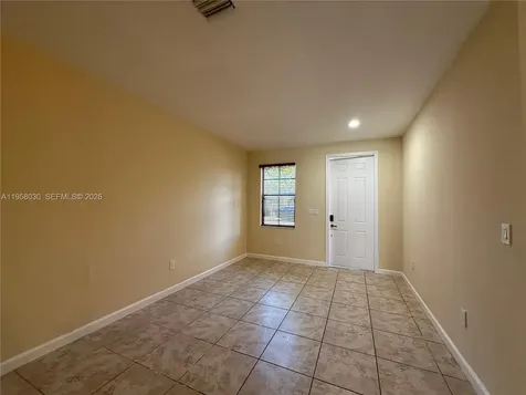3393 W 90th Street Hialeah FL 33018