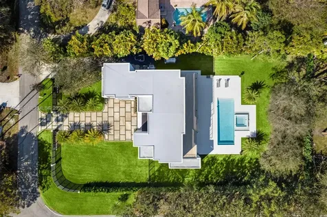 9525 SW 95th Court Miami FL 33176