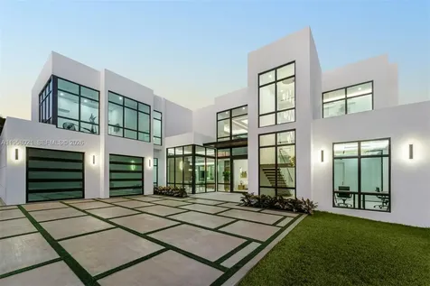 9525 SW 95th Court Miami FL 33176