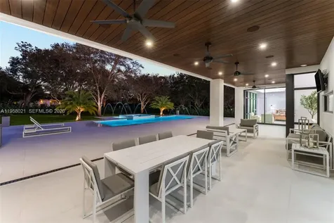 9525 SW 95th Court Miami FL 33176