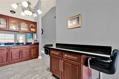 7462 W 29th Way Hialeah FL 33018
