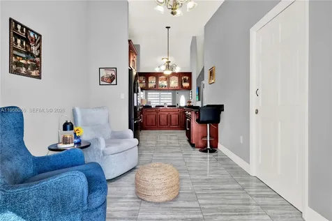 7462 W 29th Way Hialeah FL 33018