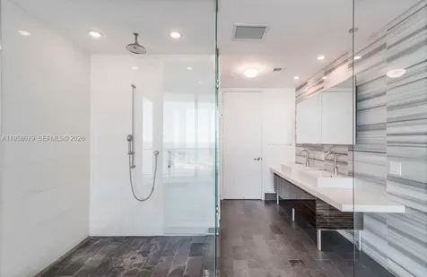 1100 Biscayne Boulevard Miami FL 33132