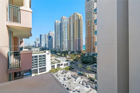 17555 Atlantic Boulevard Sunny Isles Beach FL 33160