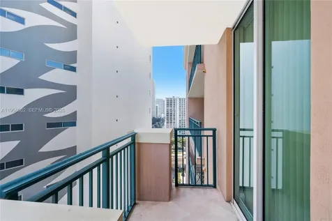 17555 Atlantic Boulevard Sunny Isles Beach FL 33160