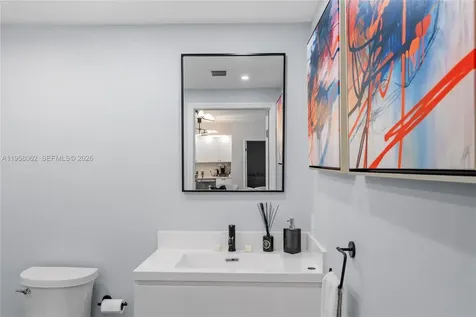 17555 Atlantic Boulevard Sunny Isles Beach FL 33160