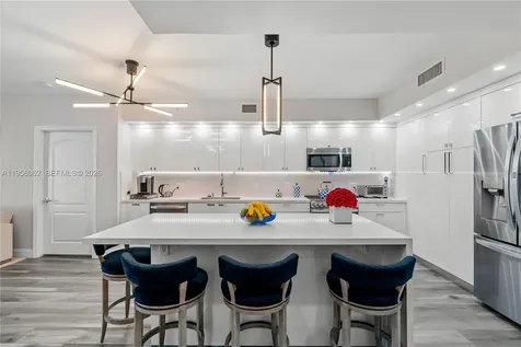 17555 Atlantic Boulevard Sunny Isles Beach FL 33160