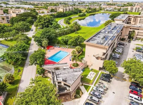 830 NW 87t Avenue Miami FL 33172
