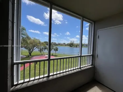 2880 N Oakland Forest Drive Oakland Park FL 33309