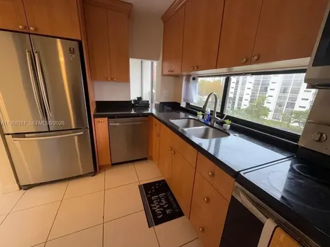16919 N Bay Road Sunny Isles Beach FL 33160