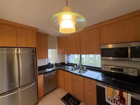16919 N Bay Road Sunny Isles Beach FL 33160