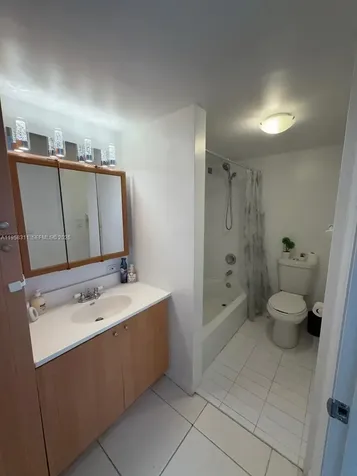 16919 N Bay Road Sunny Isles Beach FL 33160