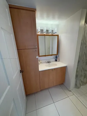 16919 N Bay Road Sunny Isles Beach FL 33160