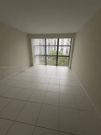 16919 N Bay Road Sunny Isles Beach FL 33160