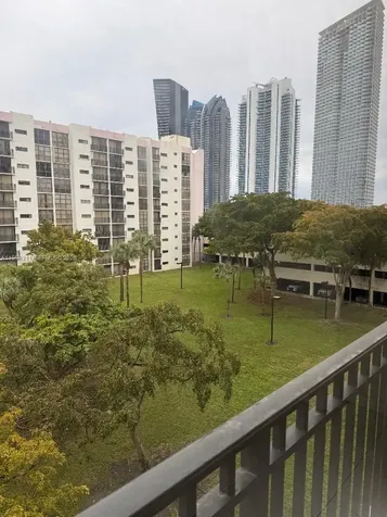 16919 N Bay Road Sunny Isles Beach FL 33160