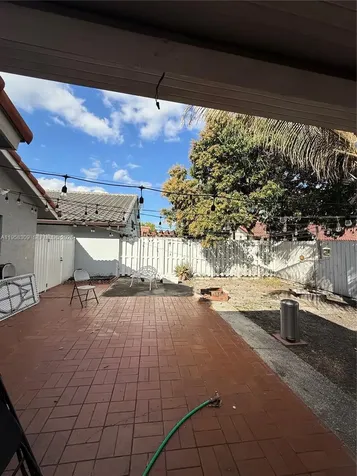18237 NW 61st Place Hialeah FL 33015