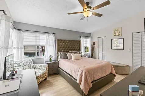21839 SW 100th Place Cutler Bay FL 33190
