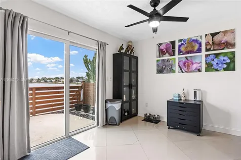 21839 SW 100th Place Cutler Bay FL 33190