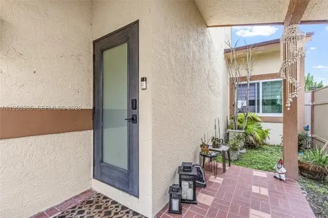 21839 SW 100th Place Cutler Bay FL 33190