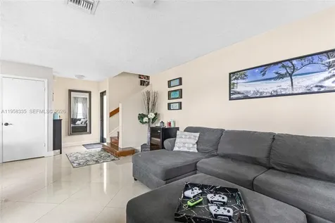 21839 SW 100th Place Cutler Bay FL 33190