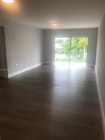 7570 SW 82nd Street Miami FL 33143