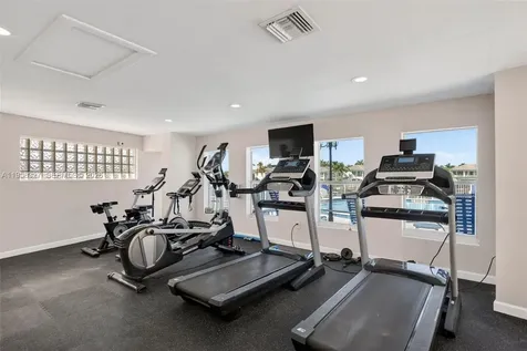 1410 S Ocean Drive Hollywood FL 33019