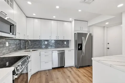 1410 S Ocean Drive Hollywood FL 33019