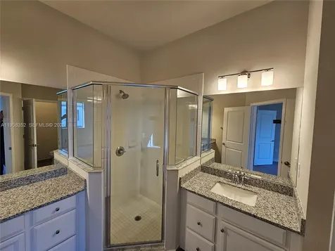 10824 SW 232nd Terrace Homestead FL 33032