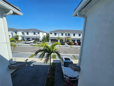 10824 SW 232nd Terrace Homestead FL 33032