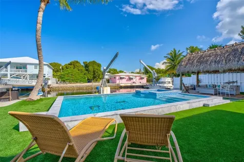 106 Plantation Avenue Key Largo FL 33070
