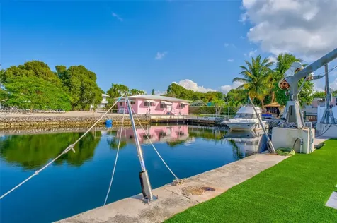 106 Plantation Avenue Key Largo FL 33070