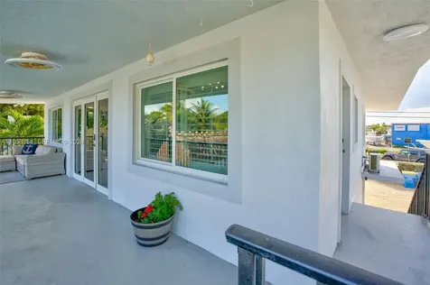 106 Plantation Avenue Key Largo FL 33070