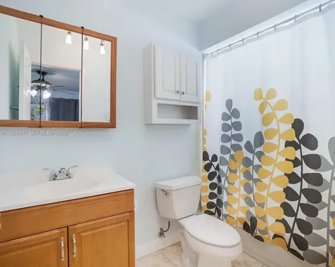3531 NW 50th Avenue Lauderdale Lakes FL 33319