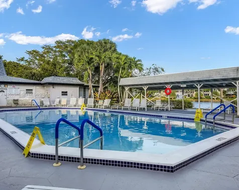 3531 NW 50th Avenue Lauderdale Lakes FL 33319