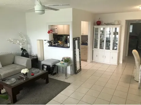 358 Markham P Deerfield Beach FL 33442