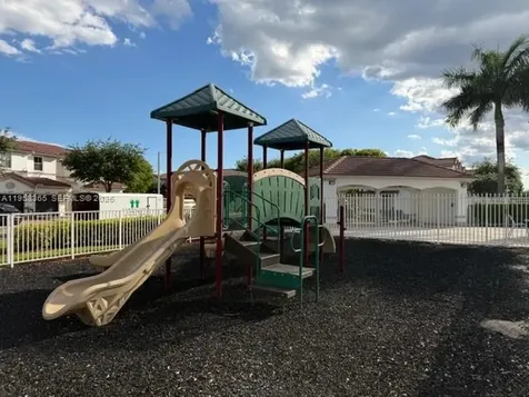 10738 NW 80th Lane Doral FL 33178